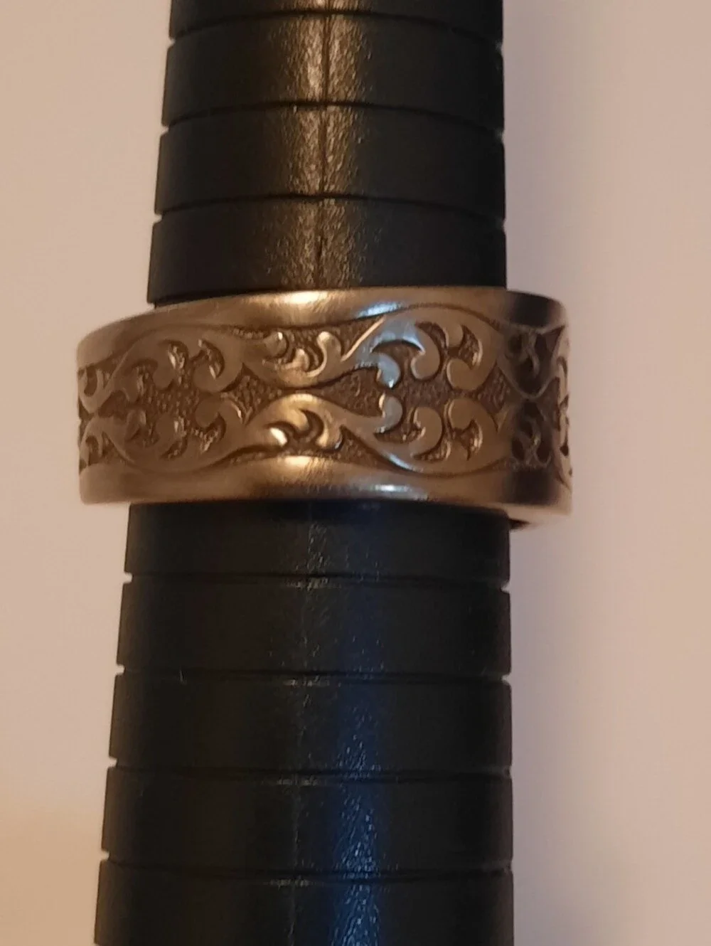 Men's Etched Floral Band Ring in Antique Bronze
